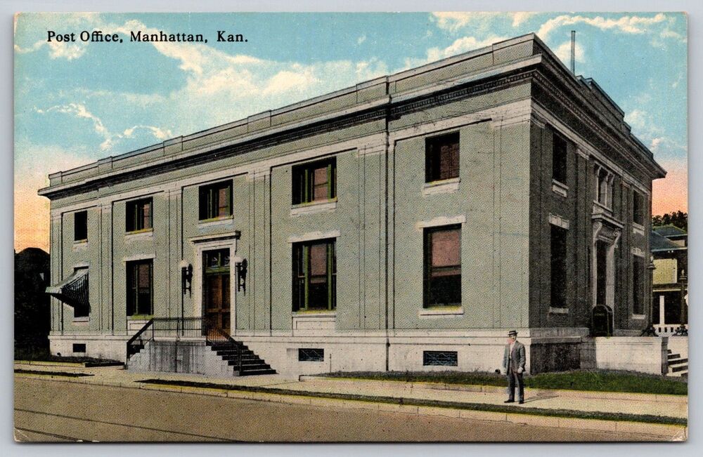 Antique Manhatten KS Post Office Postcard Curt Teich C.T. Photochrom 1914 Kansas